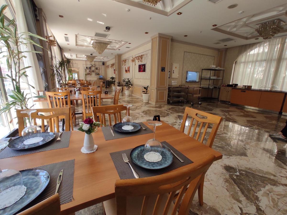 Golden City Hotel Baku Exterior foto