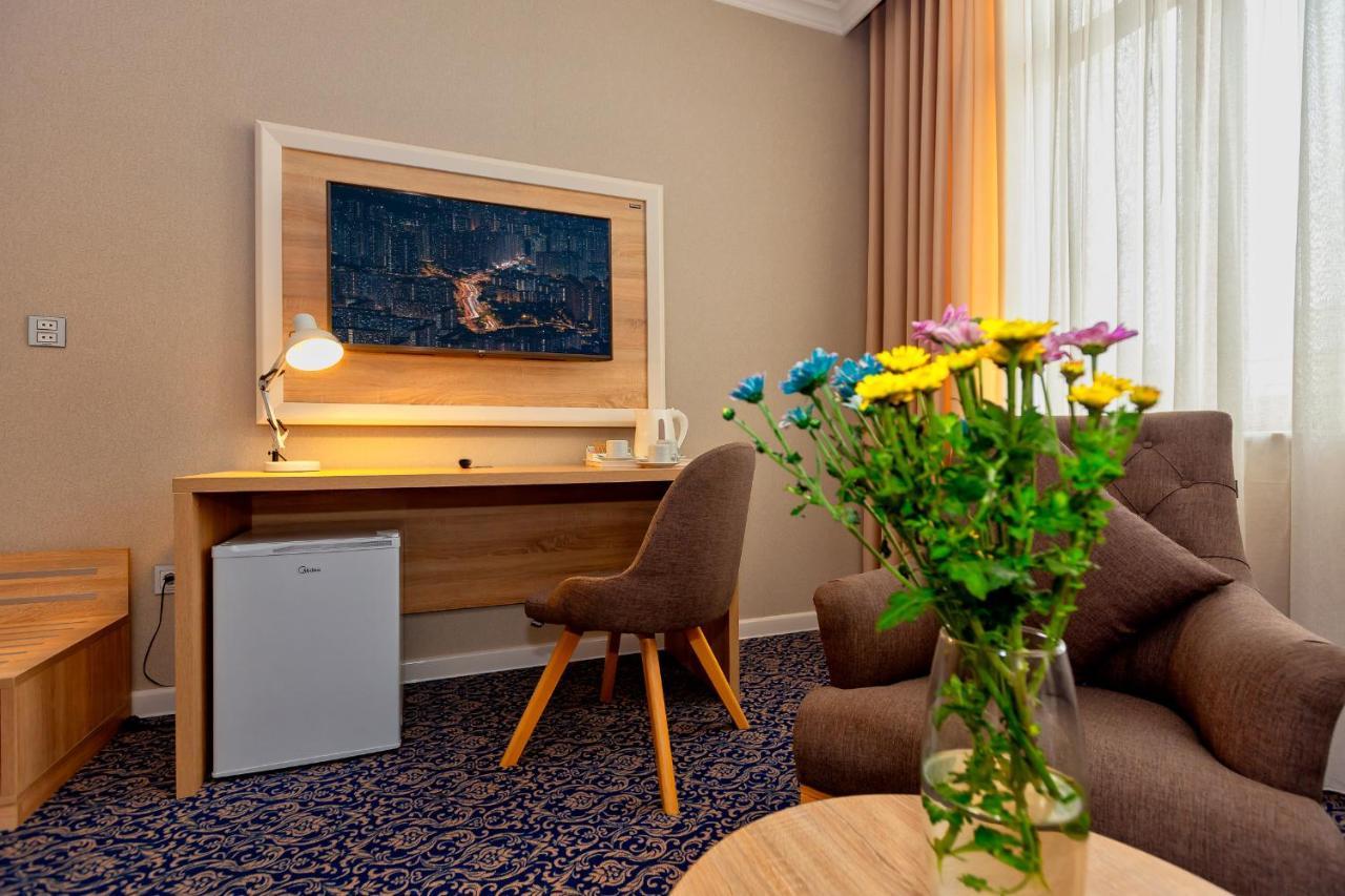 Golden City Hotel Baku Exterior foto