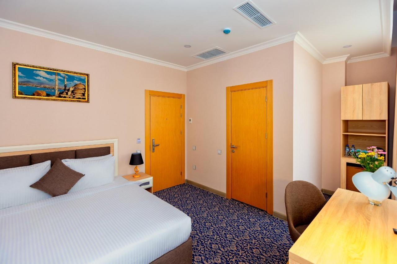 Golden City Hotel Baku Exterior foto