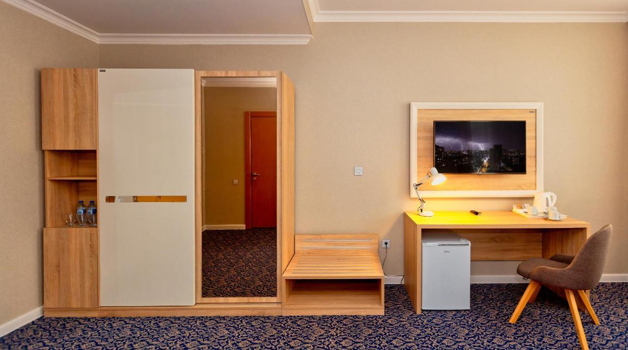 Golden City Hotel Baku Exterior foto